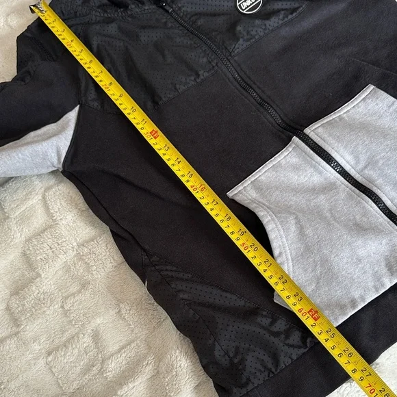 Jacket - Picture 12 of 16